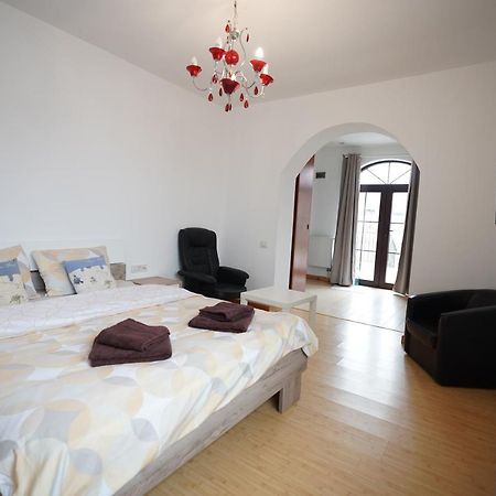 Anuta Hotel Breáza Kültér fotó