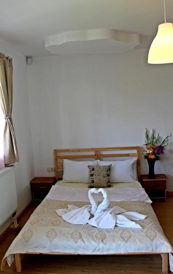 Anuta Hotel Breáza Kültér fotó