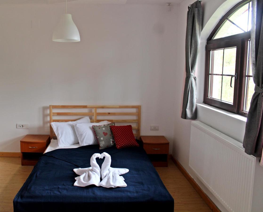 Anuta Hotel Breáza Kültér fotó