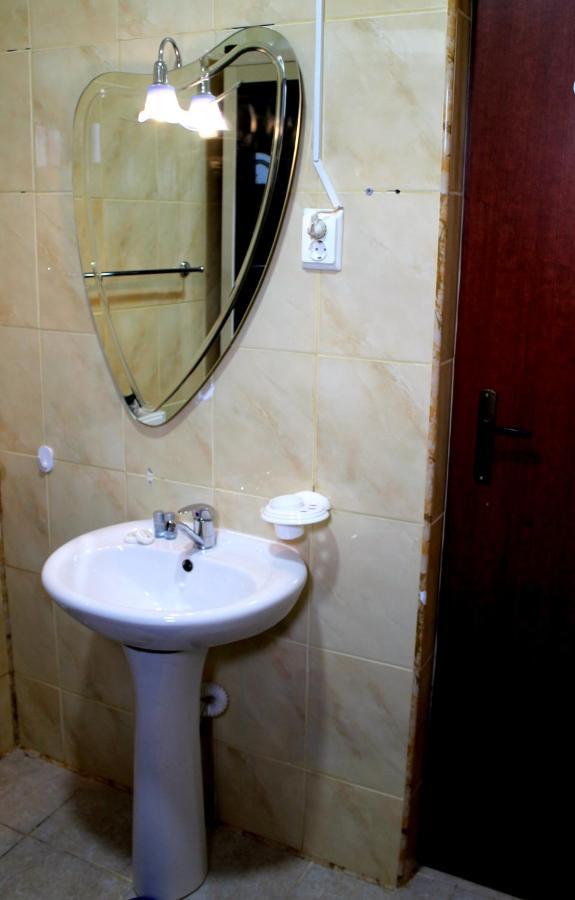 Anuta Hotel Breáza Kültér fotó
