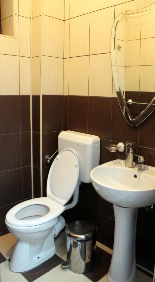 Anuta Hotel Breáza Kültér fotó