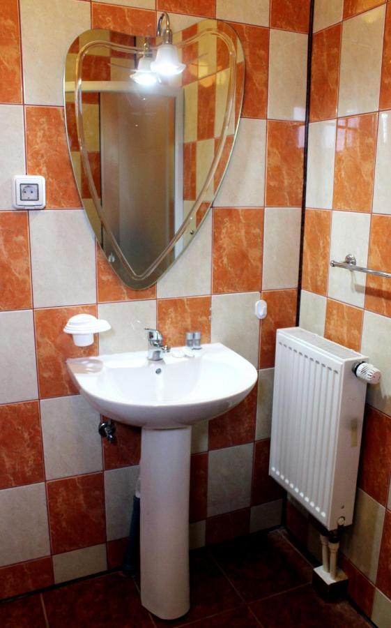 Anuta Hotel Breáza Kültér fotó