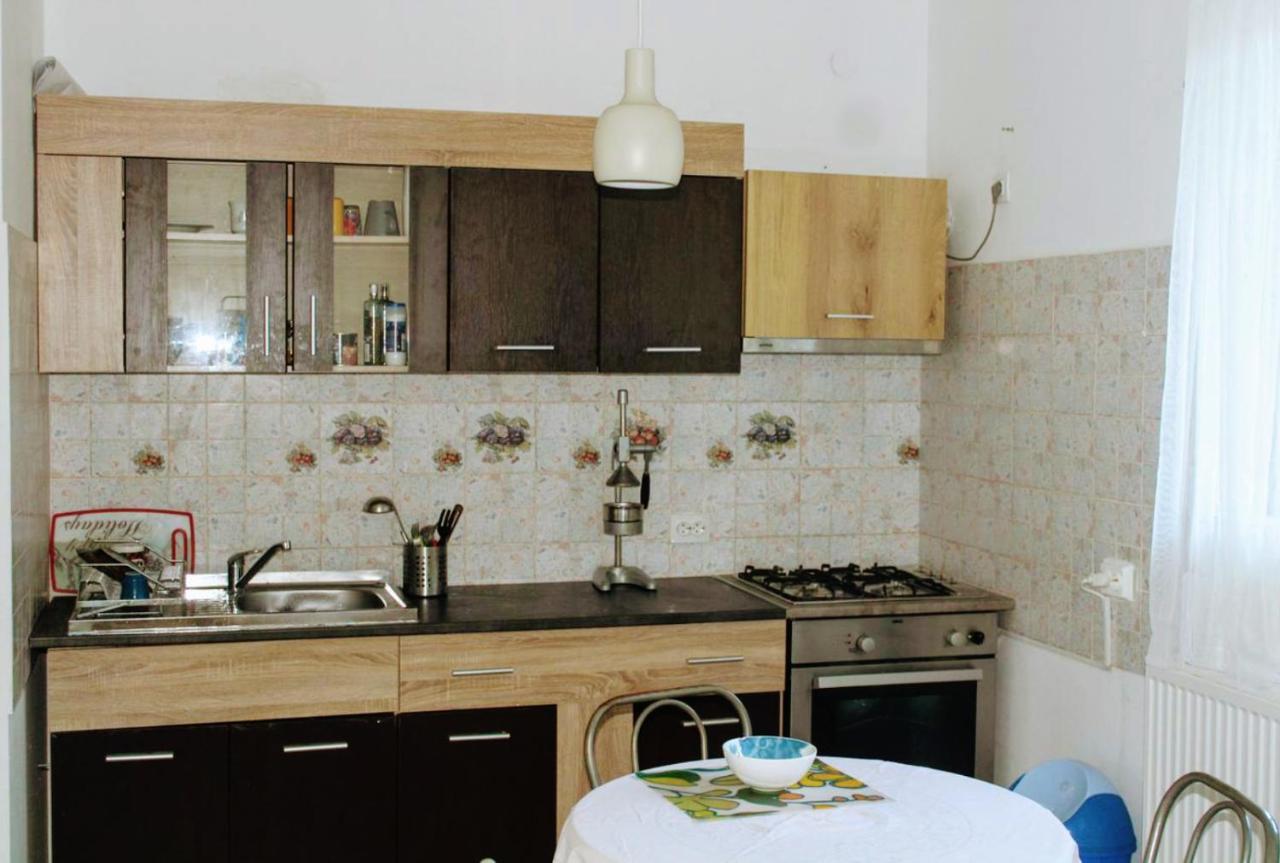 Anuta Hotel Breáza Kültér fotó