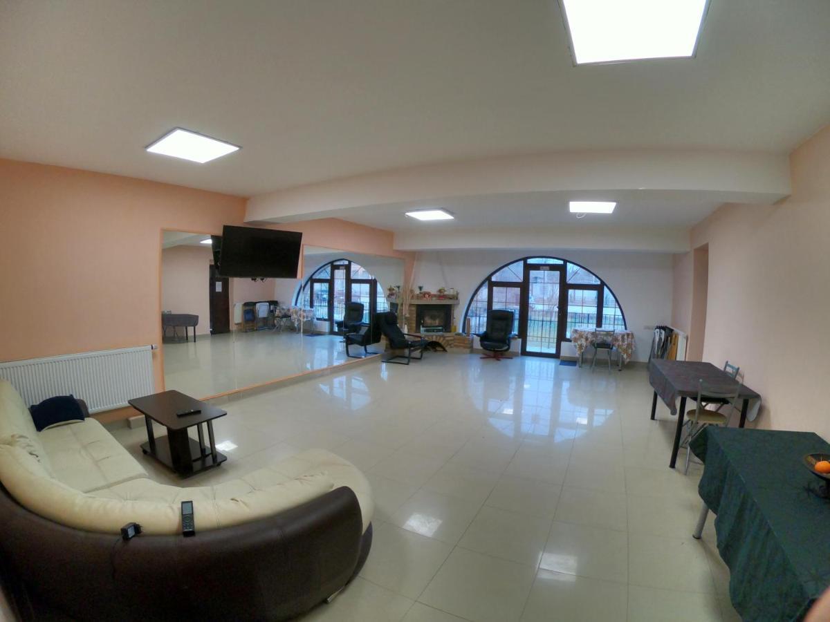Anuta Hotel Breáza Kültér fotó