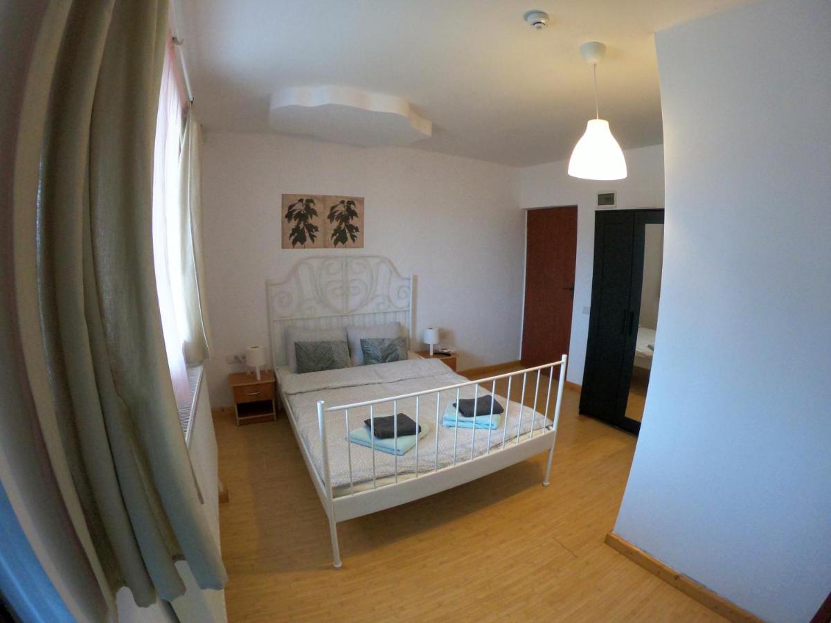 Anuta Hotel Breáza Kültér fotó