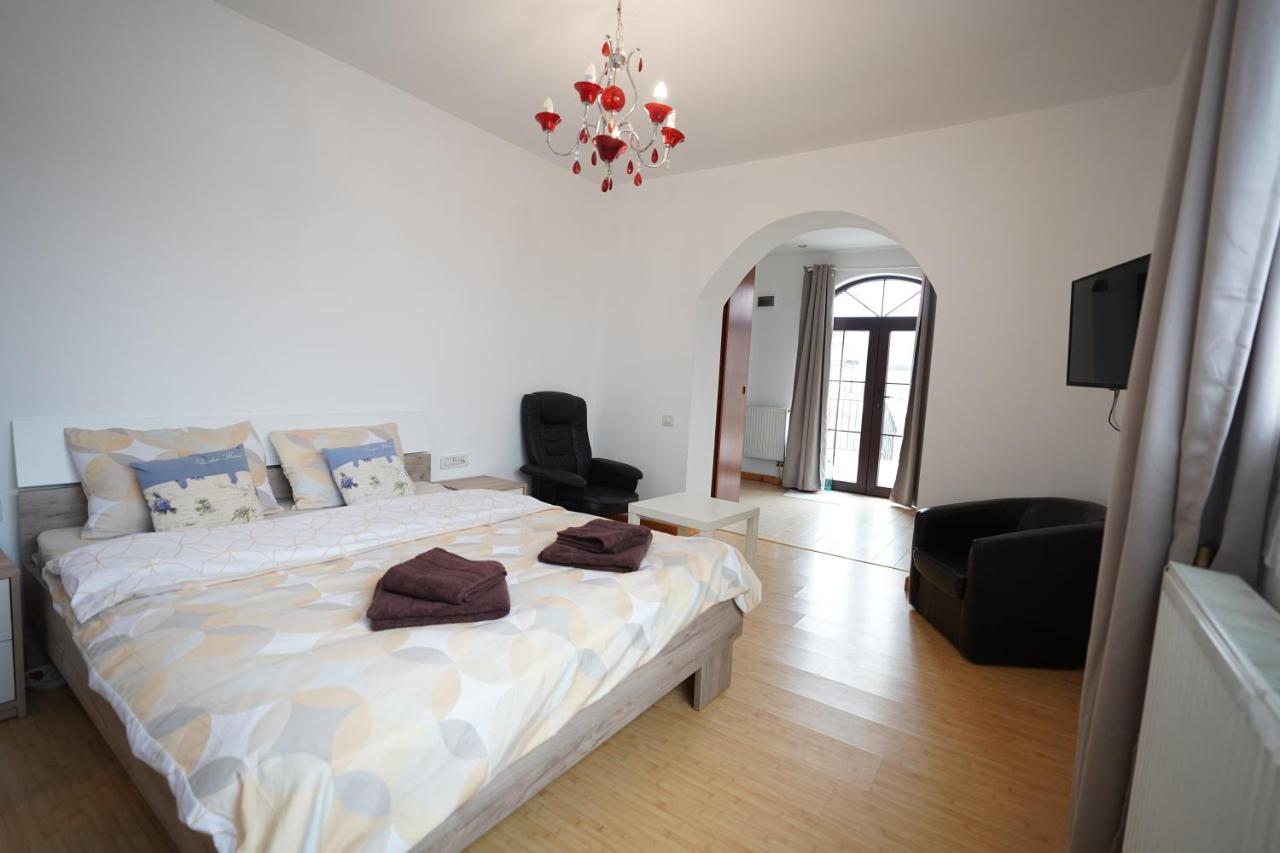 Anuta Hotel Breáza Kültér fotó