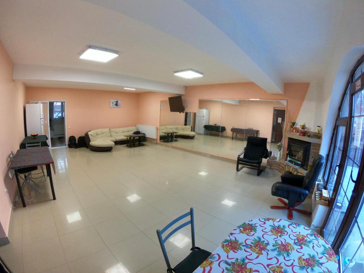 Anuta Hotel Breáza Kültér fotó