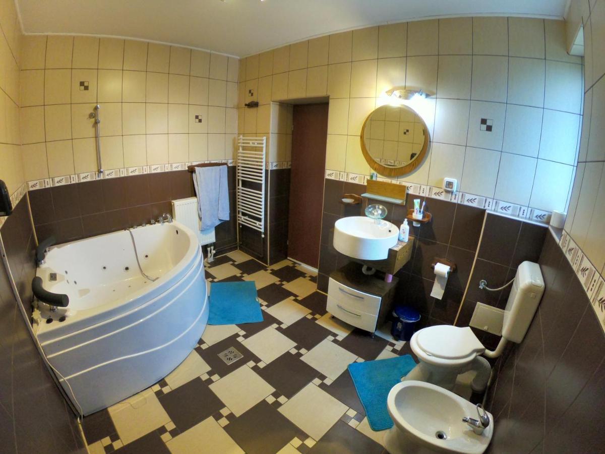 Anuta Hotel Breáza Kültér fotó